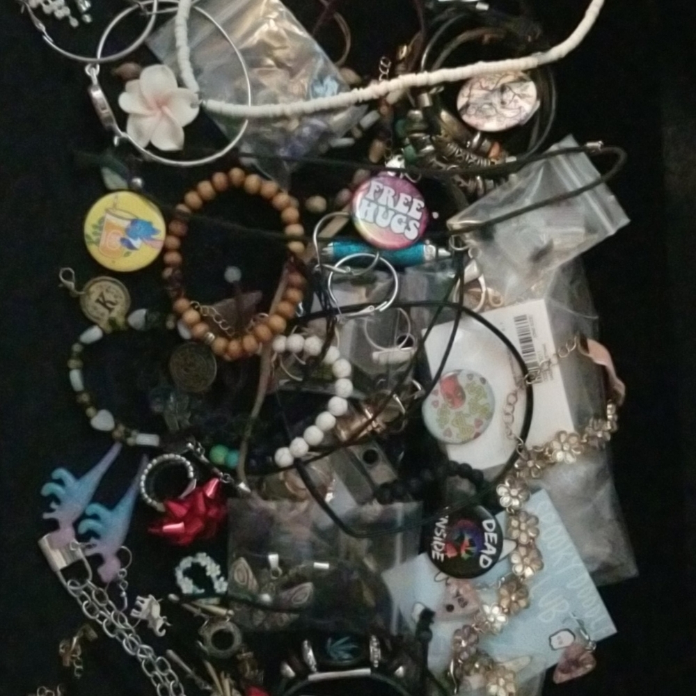 Mystery jewelry bag 4 pc